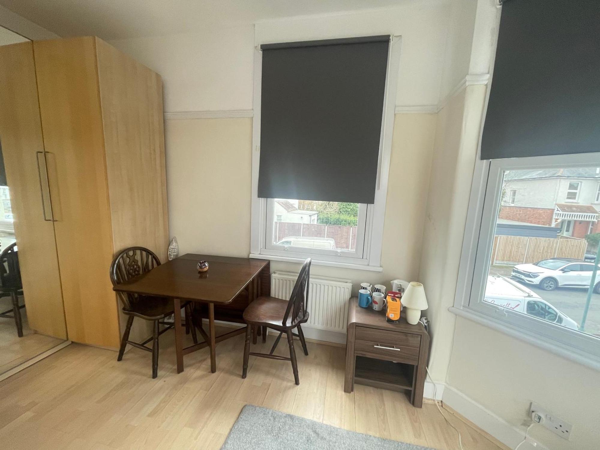 Room With Private Bathroom And Shared Kitchen لندن المظهر الخارجي الصورة