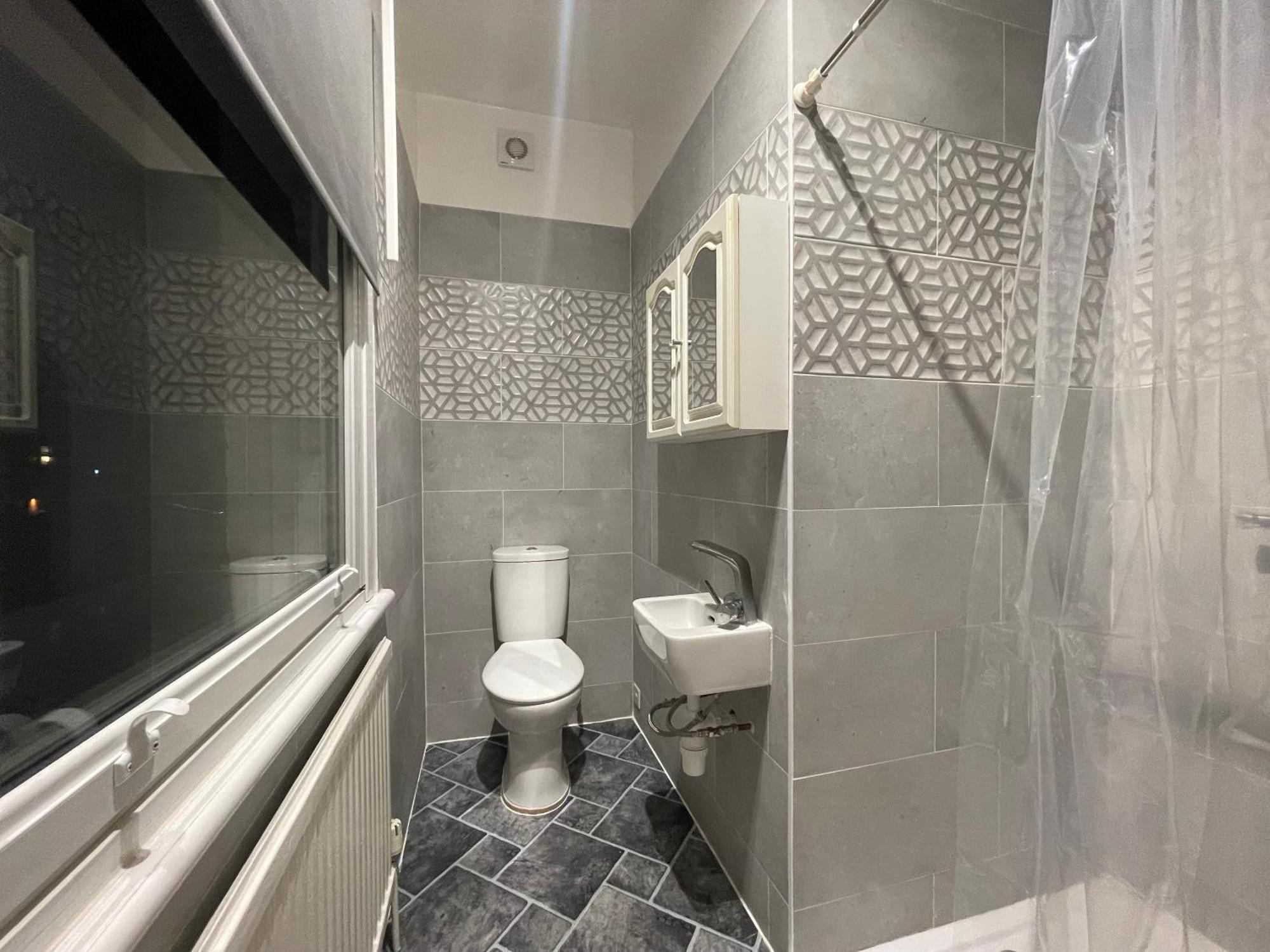Room With Private Bathroom And Shared Kitchen لندن المظهر الخارجي الصورة