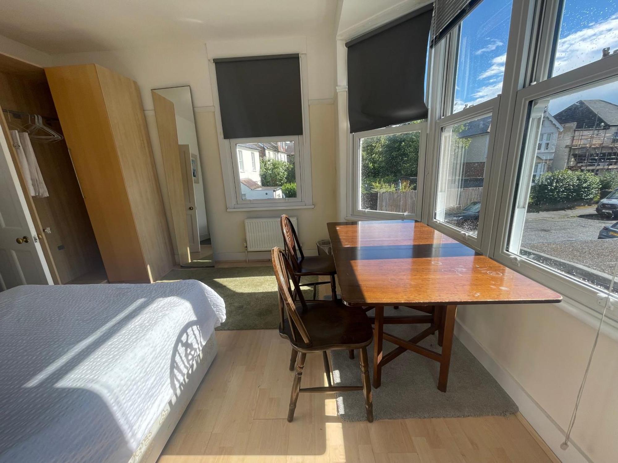 Room With Private Bathroom And Shared Kitchen لندن المظهر الخارجي الصورة